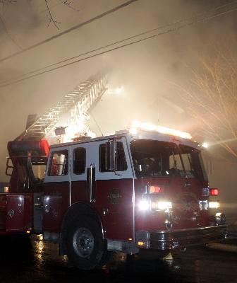 MKFD TL-14 operating at Deer Park Tavern Fire, Katonah. Photo by Frank Becerra. (1/26/10)